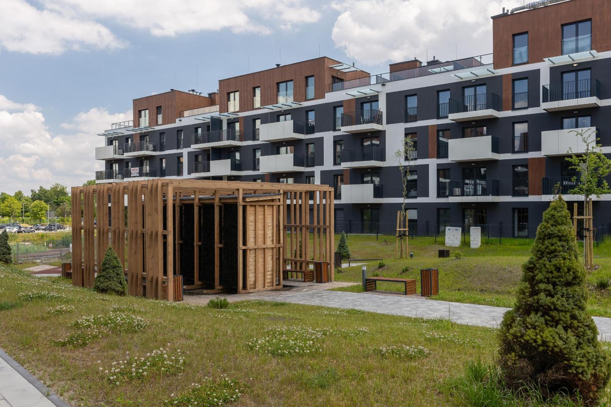 Ceglana Park Bright Balcony & Parking By Renters *